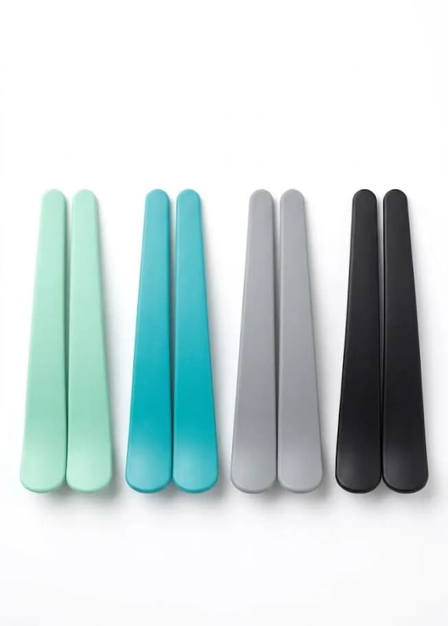 BARRETTES COLOREES EN FORME DE BEC DE CANARD PINCES A CHEVEUX 8PCS