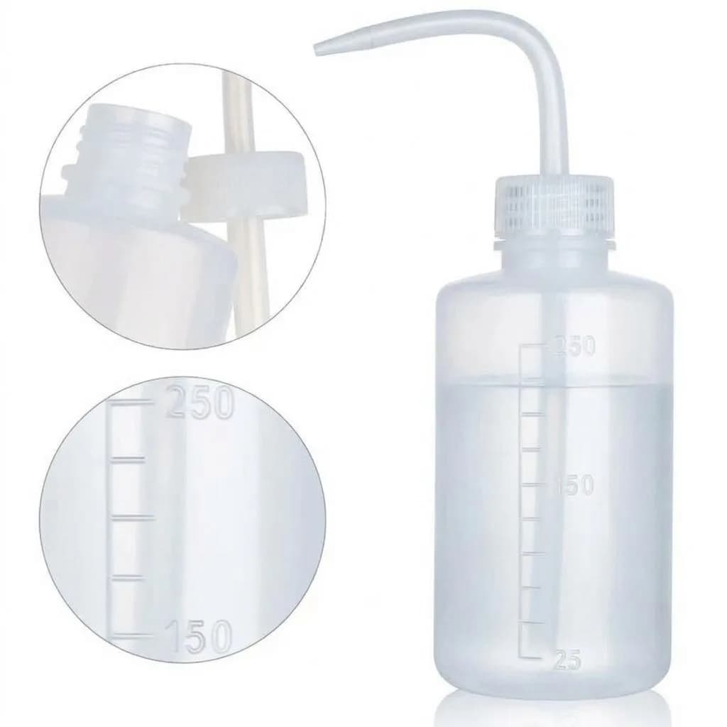 BOUTEIL EN PLASTIQUE DE LAVAGE DE CIL WHITE