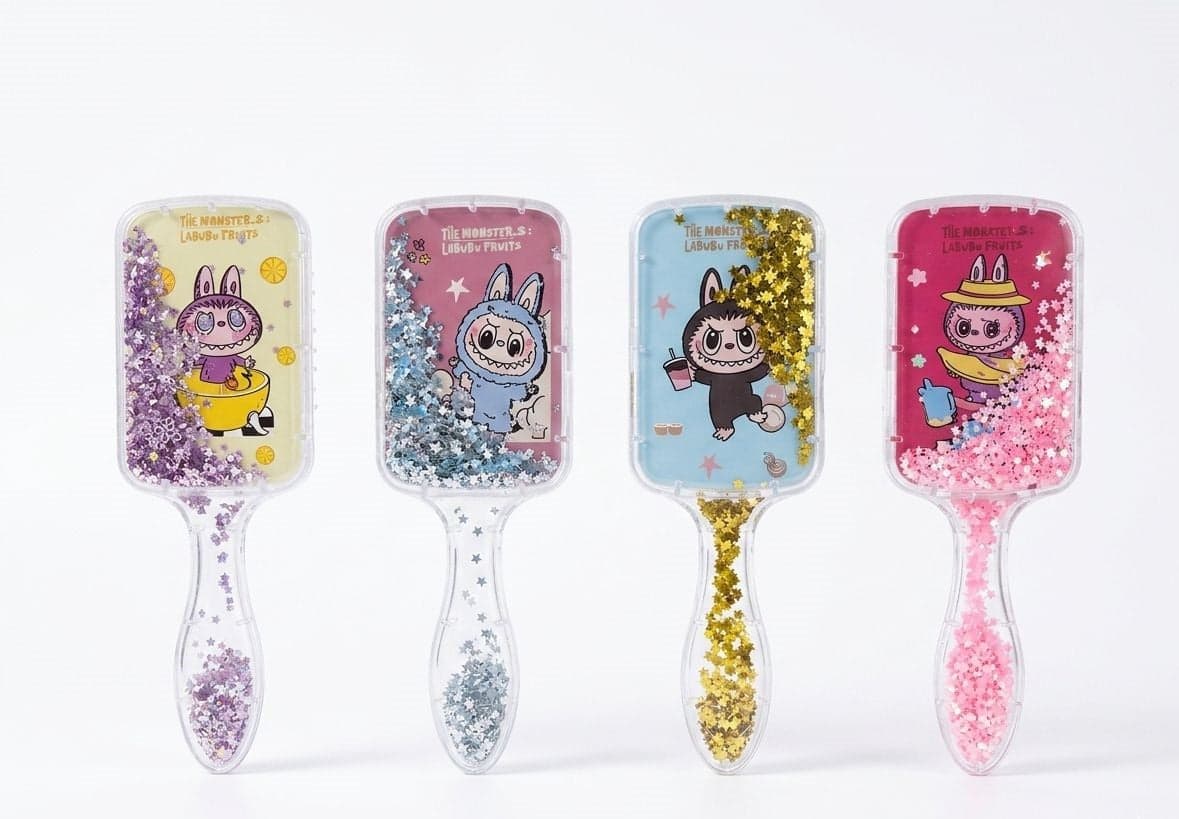 BROSSE TRANSPARENTE A PAILLETTES MOBILES LABUBU FRUITS