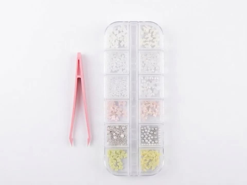 DESIGN POUR ONGLES 12 MODELE CC