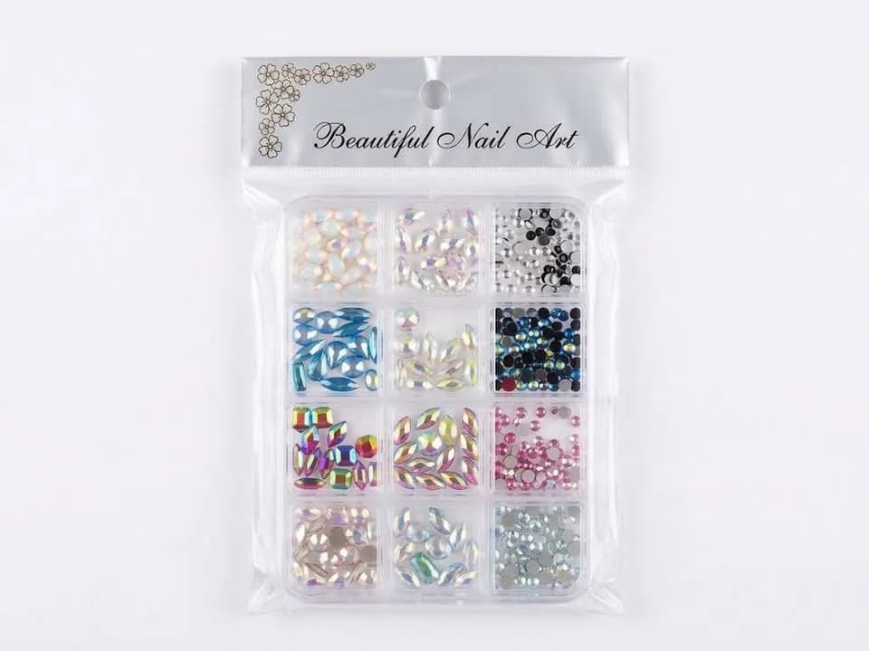 DESIGN POUR ONGLES 12 MODELE QC
